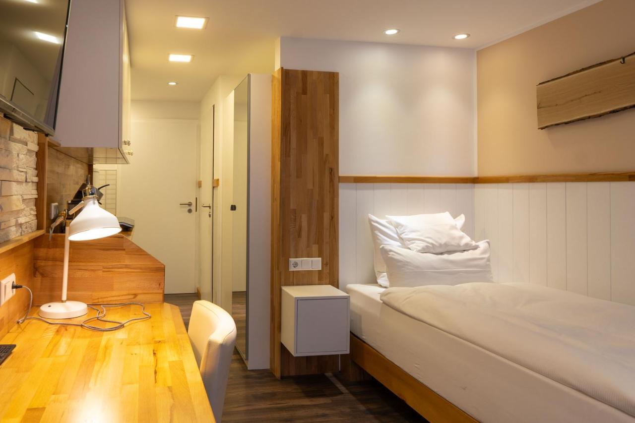 Hotel Post Mit Klimaanlage 네카줄름 외부 사진