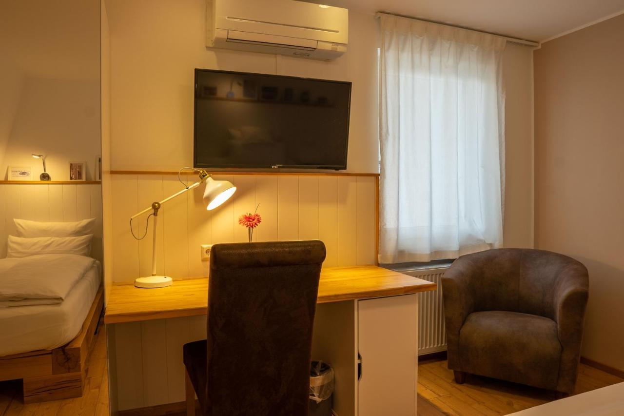 Hotel Post Mit Klimaanlage 네카줄름 외부 사진