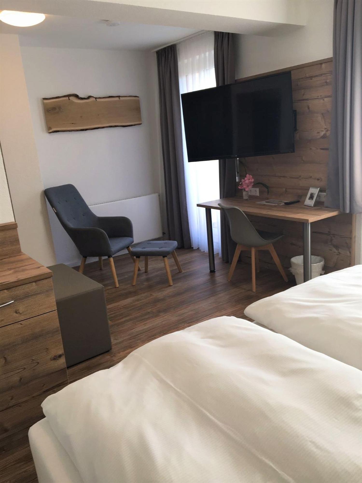 Hotel Post Mit Klimaanlage 네카줄름 외부 사진